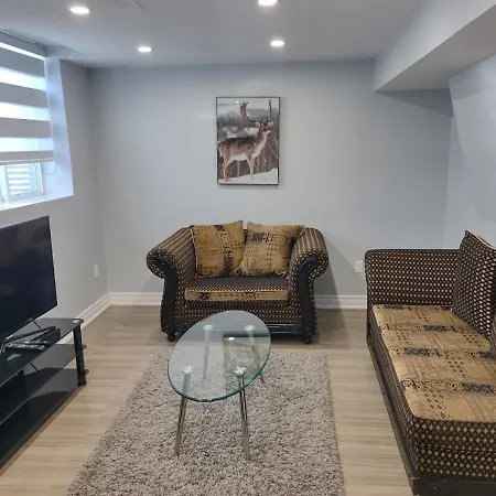 Prestige Accommodation Self-Contained 2 Bedrooms Suite Ajax Exterior photo